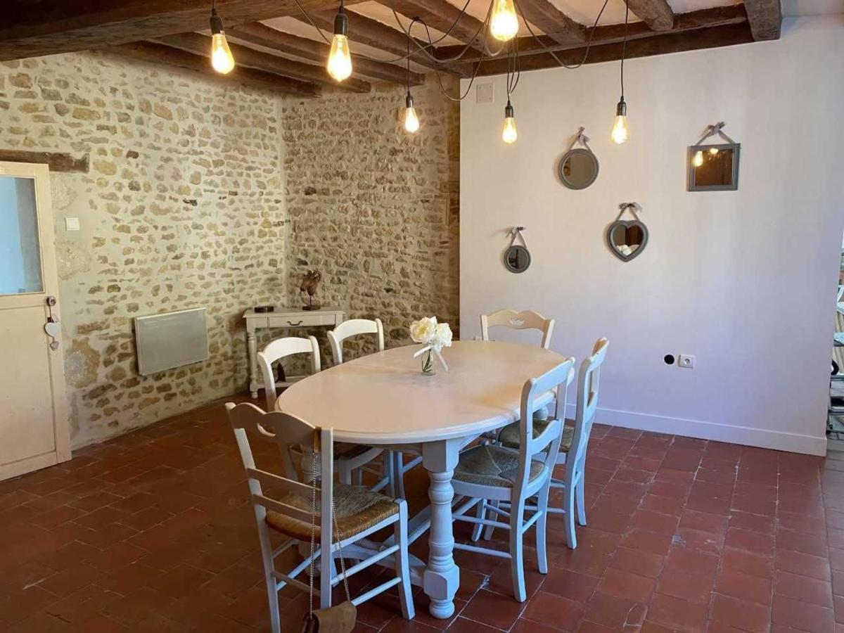 Gîte Mézières-sous-Lavardin, 4 pièces, 6 personnes - FR-1-410-333 Extérieur photo