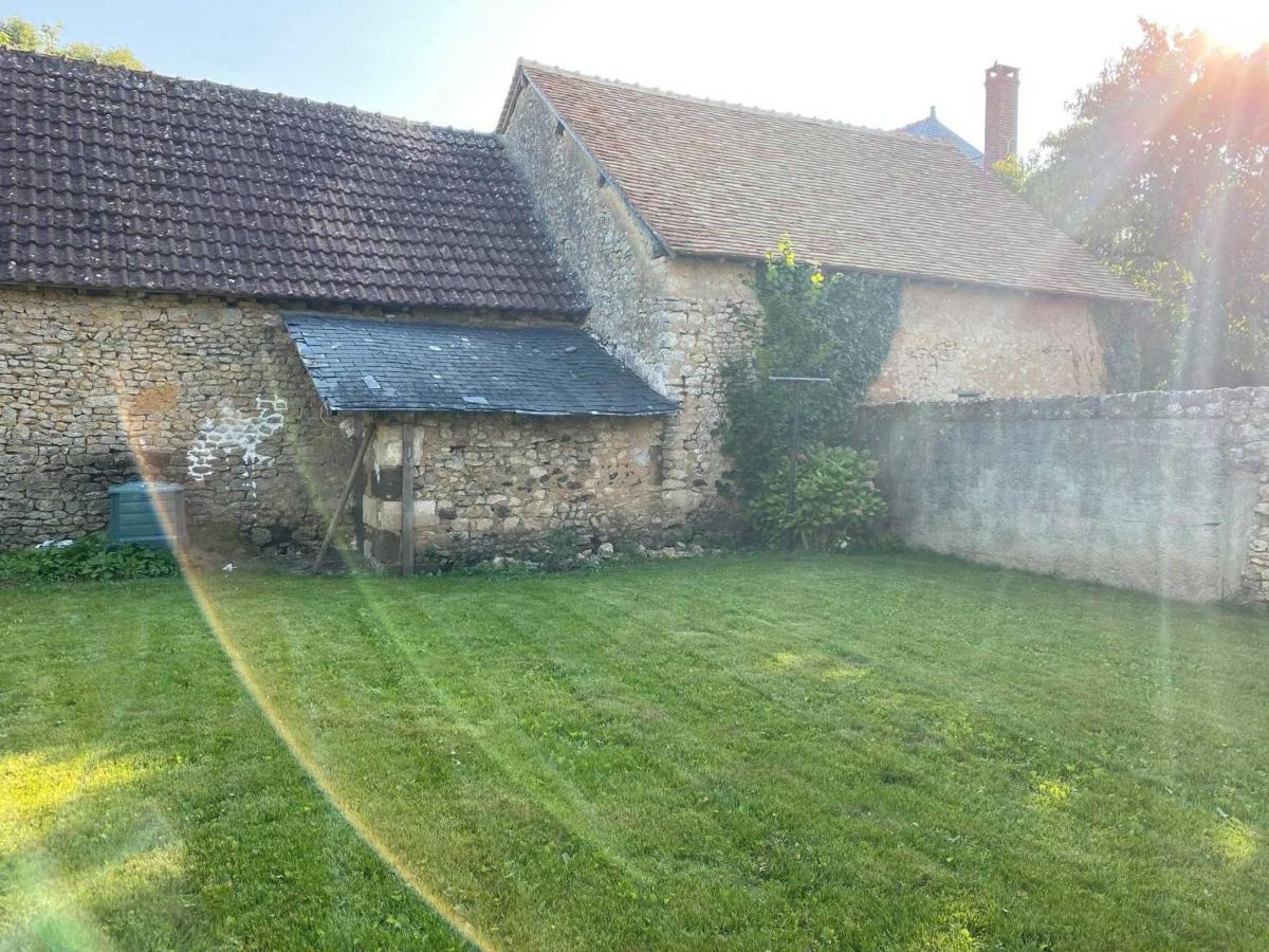 Gîte Mézières-sous-Lavardin, 4 pièces, 6 personnes - FR-1-410-333 Extérieur photo